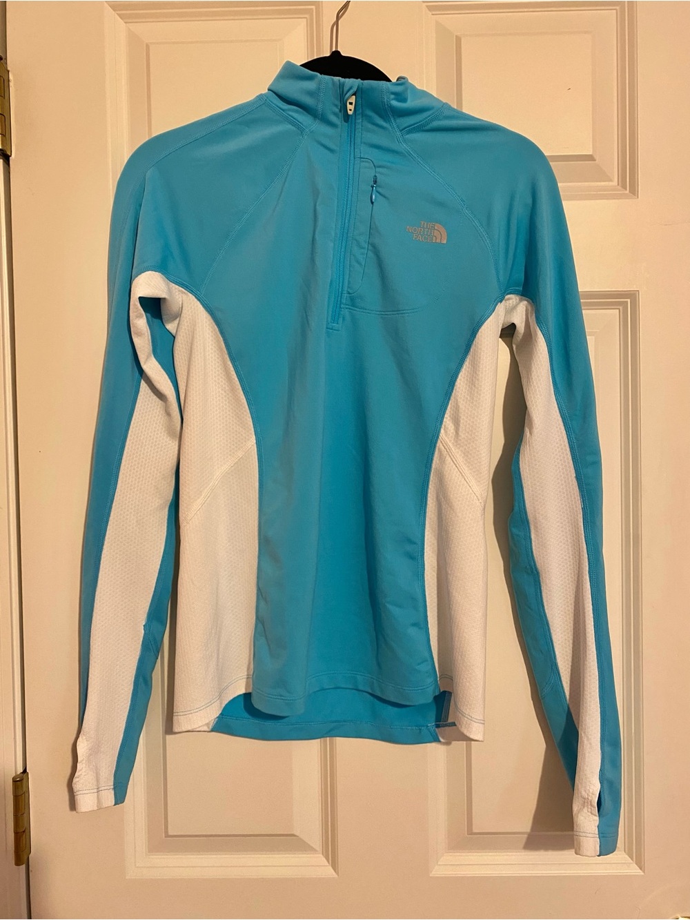 The North Face blue white quarter zip size small